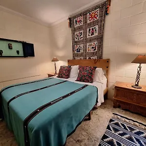 Hostel Yellow House